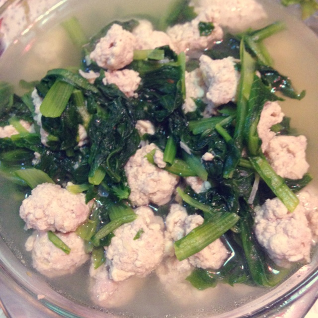 【10分钟系列】白萝卜豆腐圆子汤