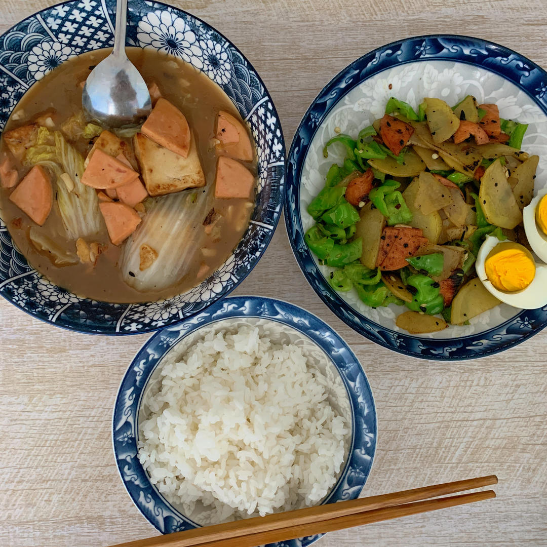 土豆片炒火腿肠