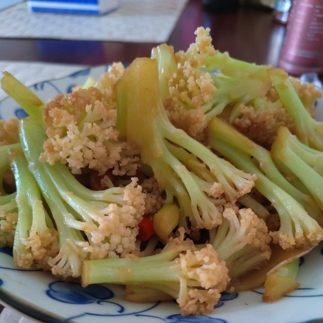 和饭店一个味道的干锅花菜