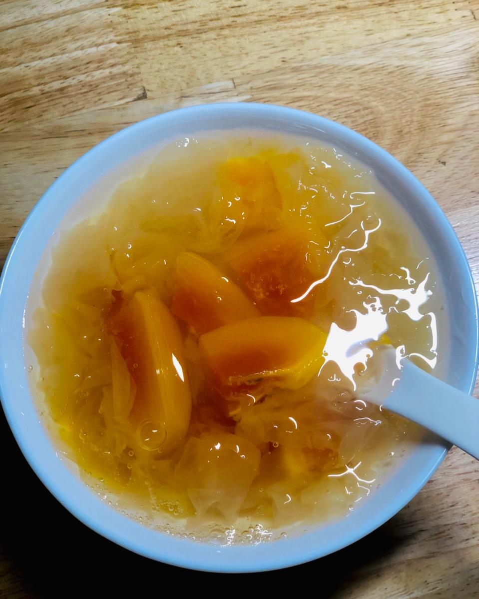 木瓜炖银耳