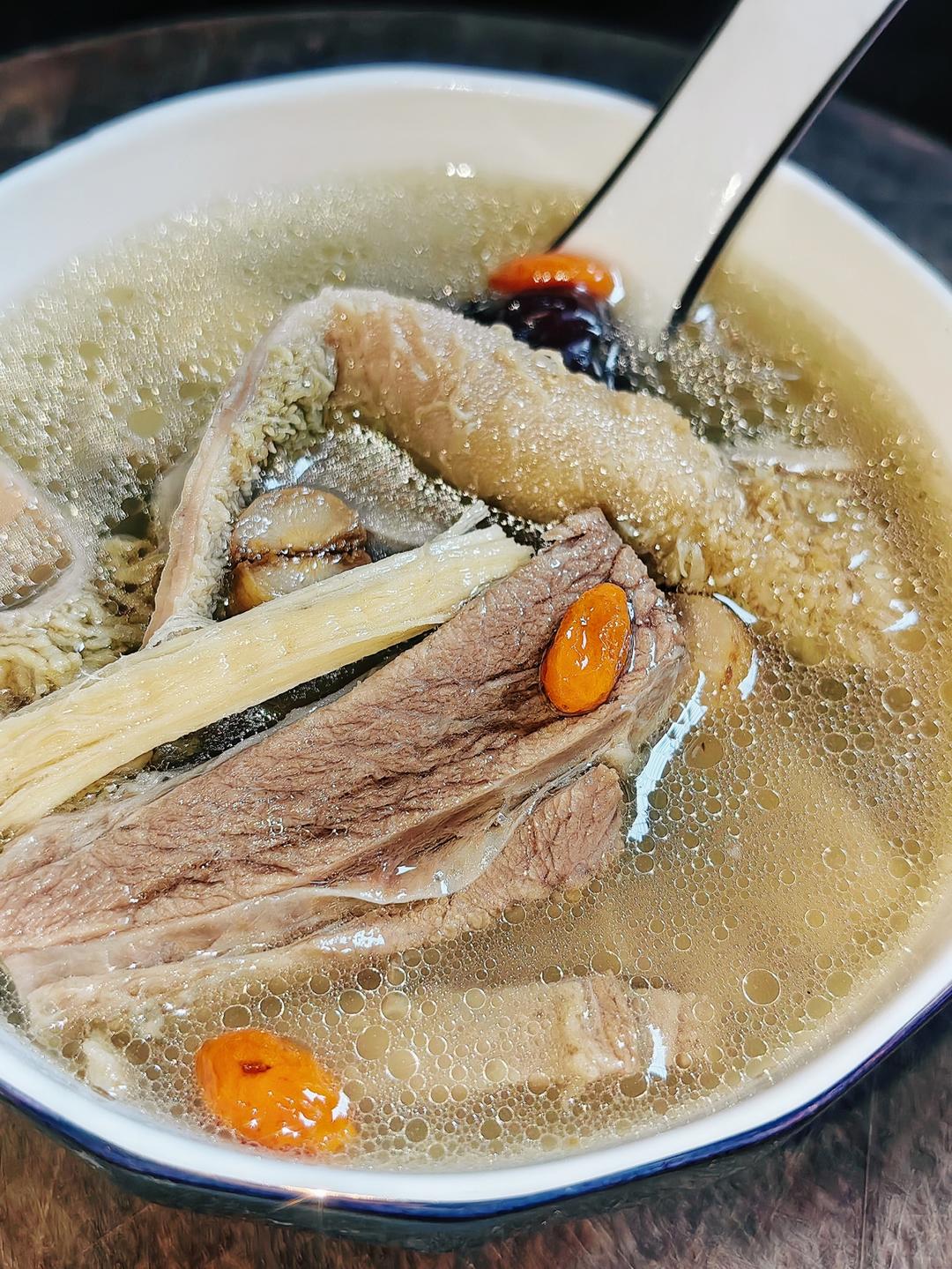 秋冬滋补「鹿肉鹿肚汤」