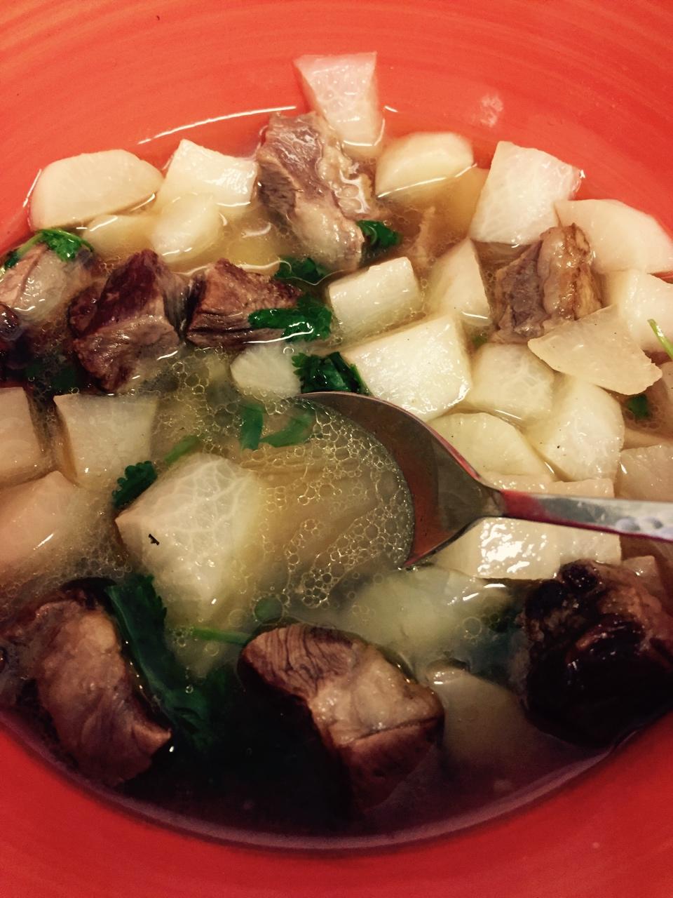 牛肉炖萝卜