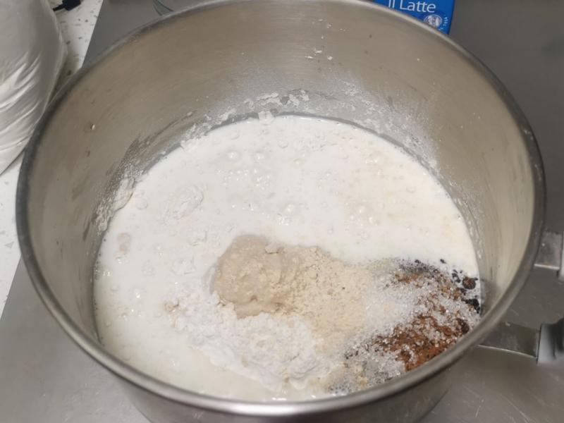 纯奶手撕吐司的做法 步骤1