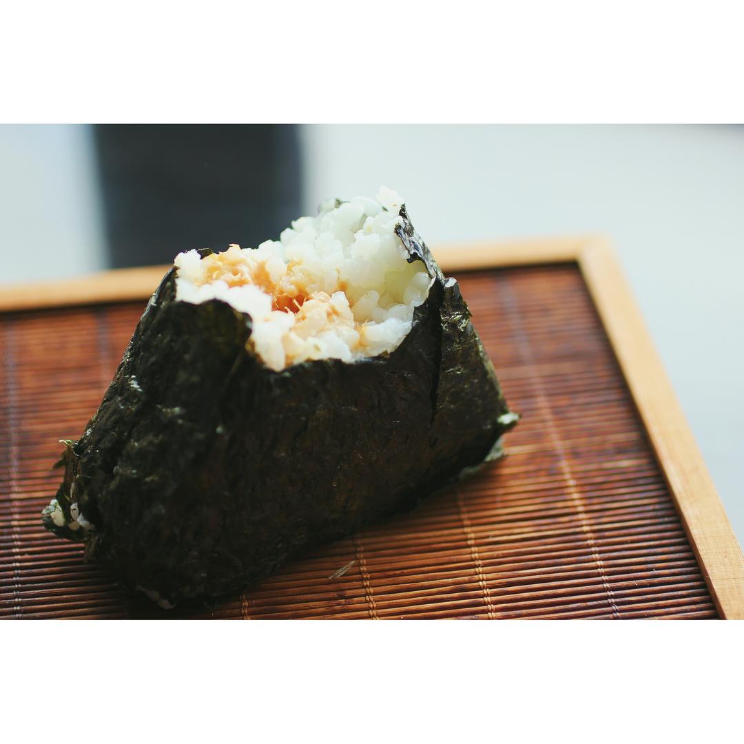 aaaaaaaaaa鱼做的三角金枪鱼饭团