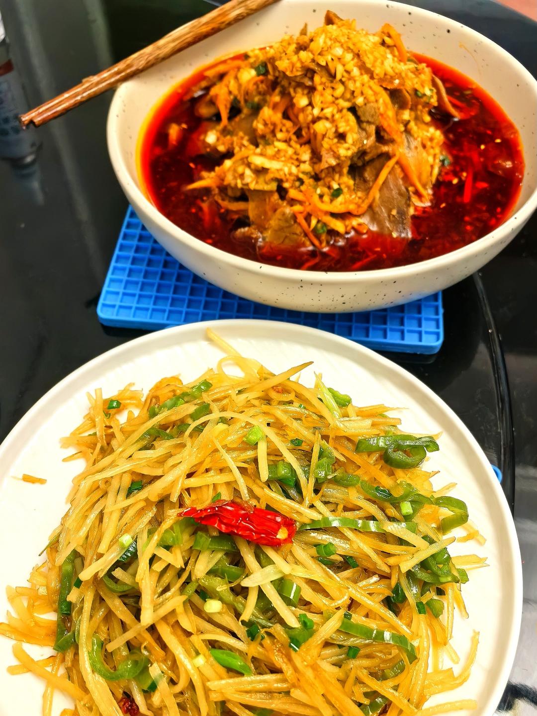 酸辣土豆丝的家常做法 超级下饭