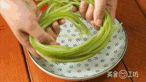 花式凉拌蒜苔的做法 步骤4