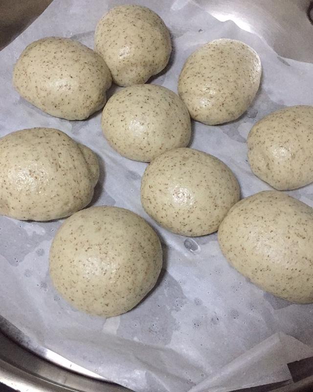 黑麦馒头