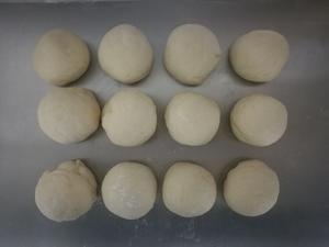 媲美面包店的椰蓉炼乳花团面包（70%冷藏中种法）的做法 步骤8