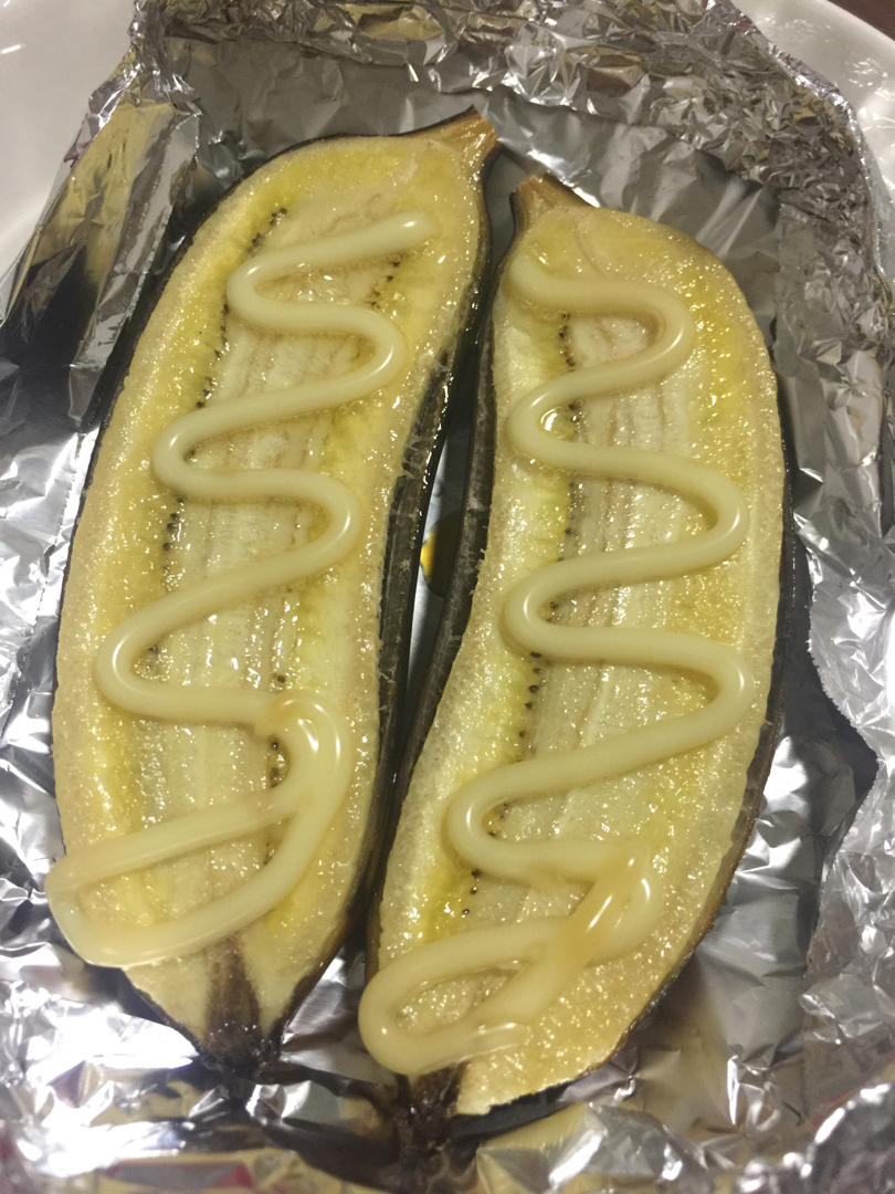 肉桂葡萄干烤香蕉