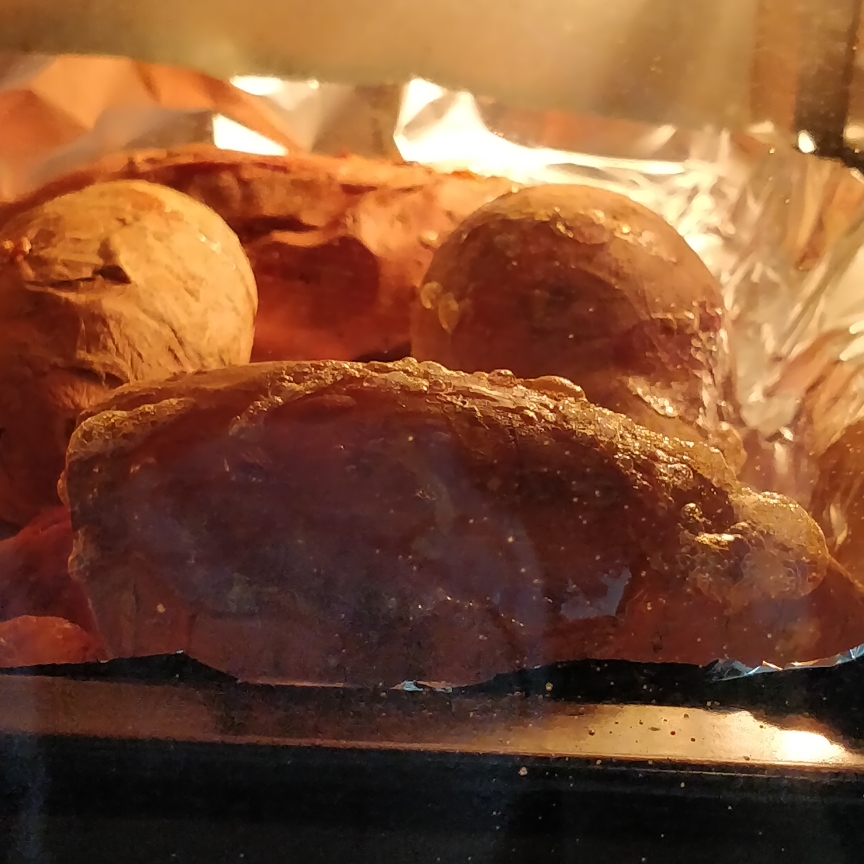 蜜汁烤红薯的做法 步骤1