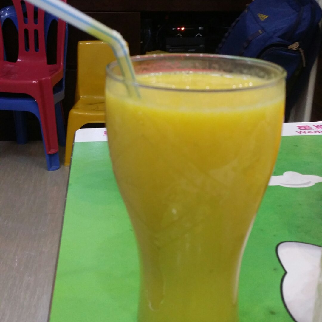 贝沙湾做的橙子香蕉汁