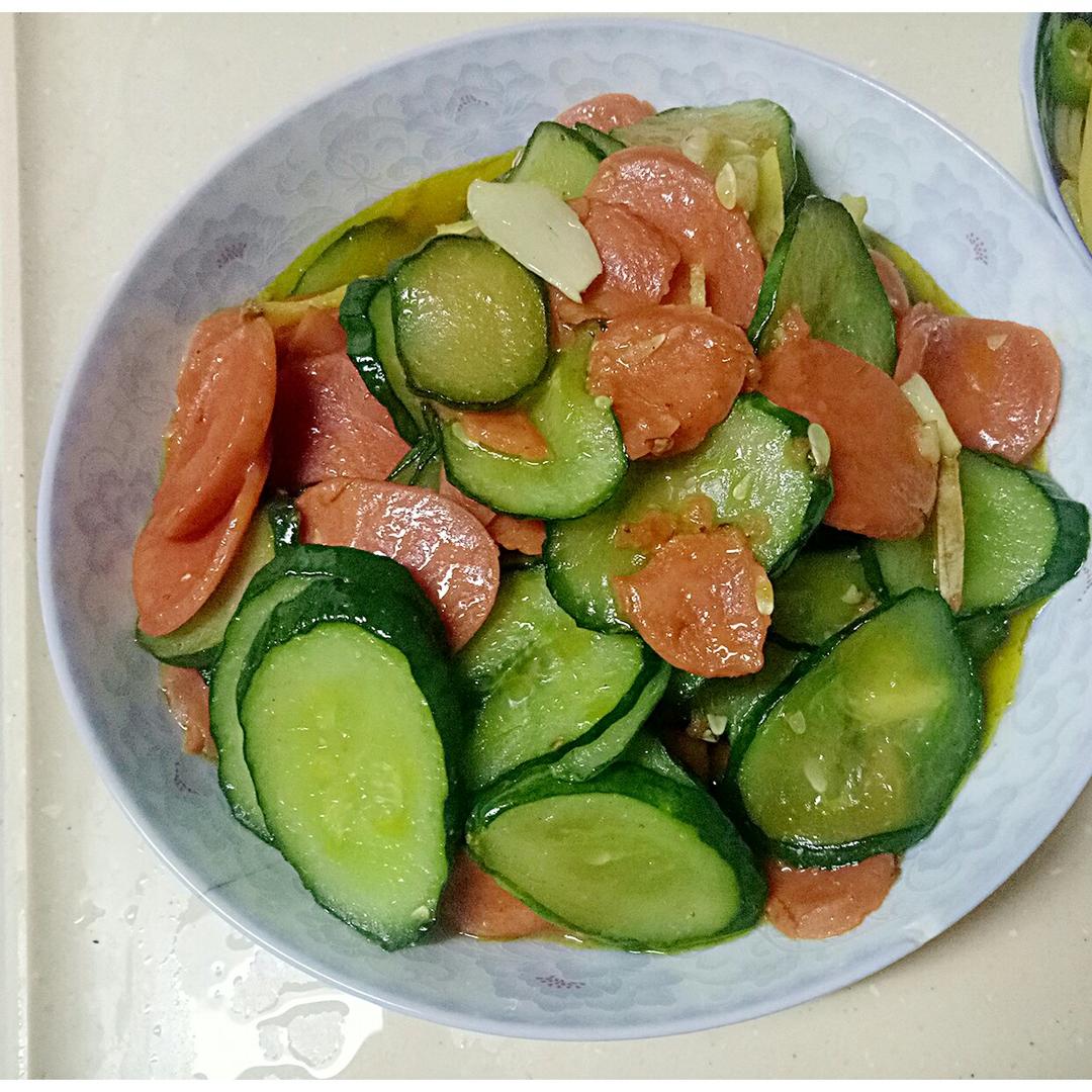 きた结末做的黄瓜炒火腿肠