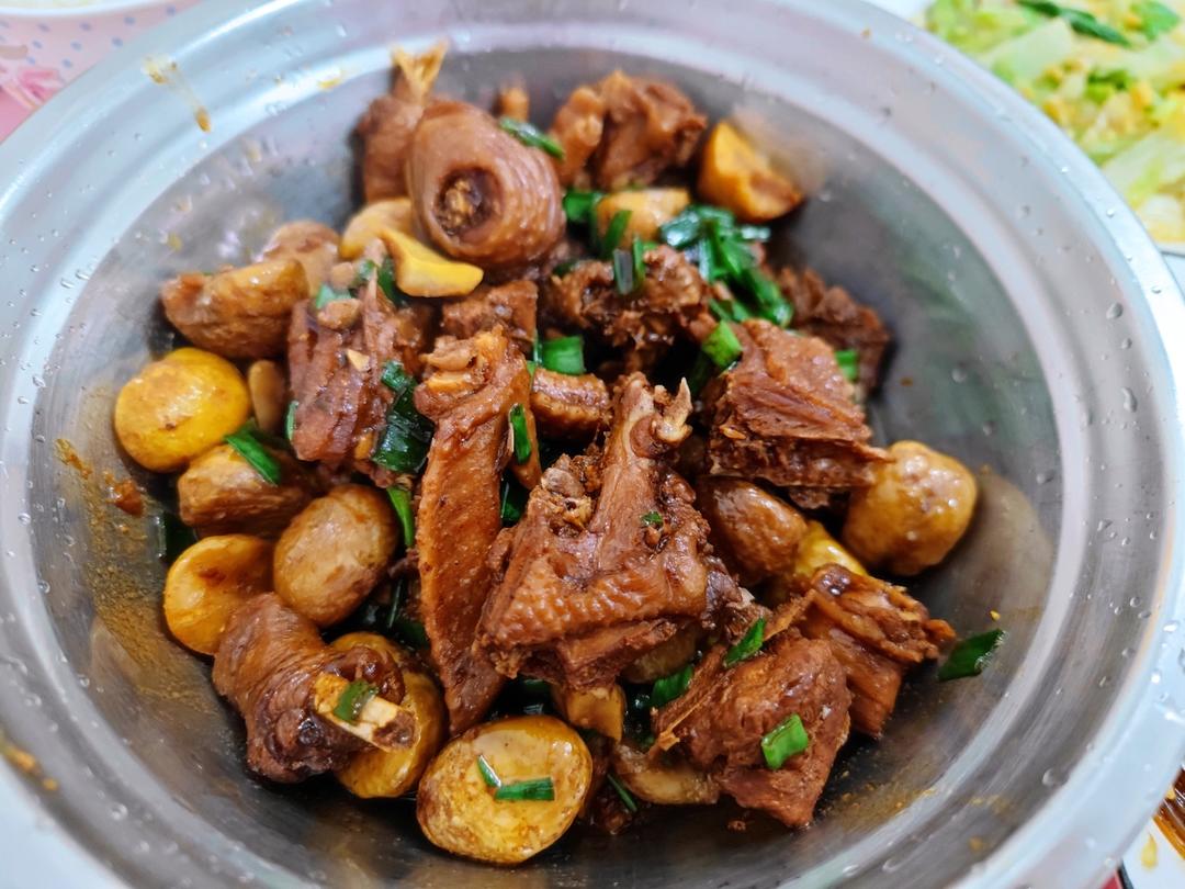 【栗子烧鸡】鸡肉都给你吃，栗子归我~