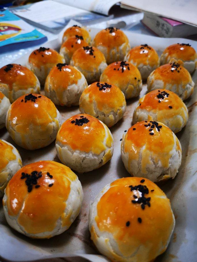 《Tinrry+》蛋黄酥