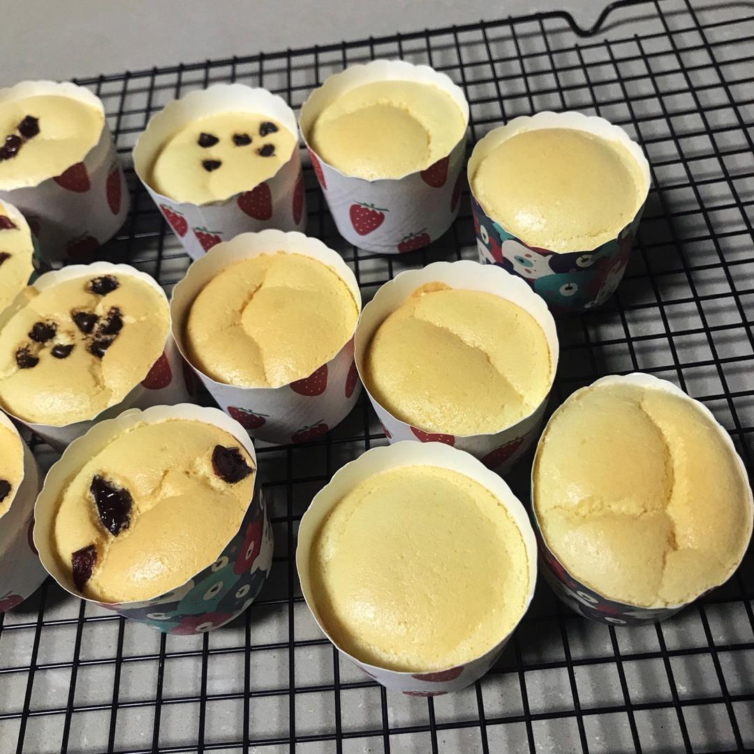 纸杯蛋糕 8寸戚风蛋糕的量
