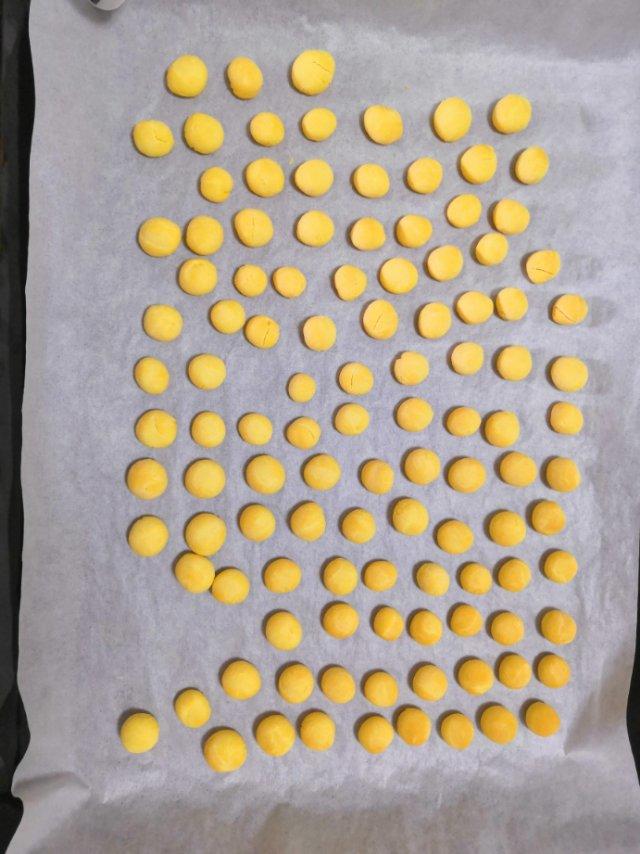 宝宝零食～香酥小奶豆