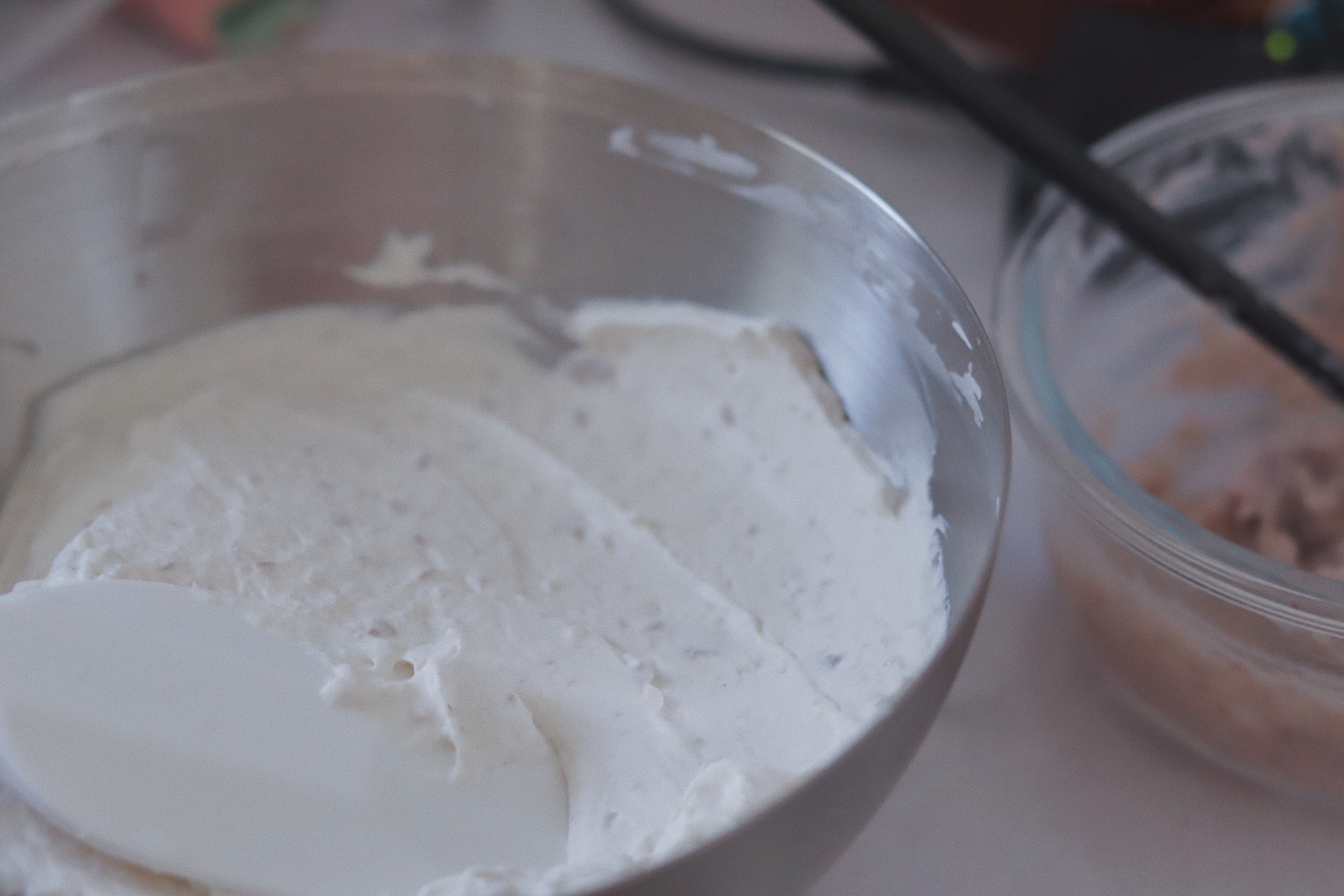 【北鼎烤箱食谱】芋泥奶油蛋糕卷的做法 步骤2