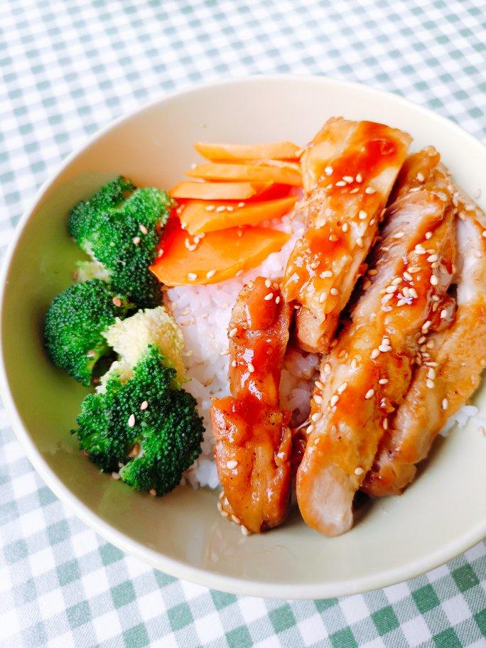 日式照烧鸡排饭