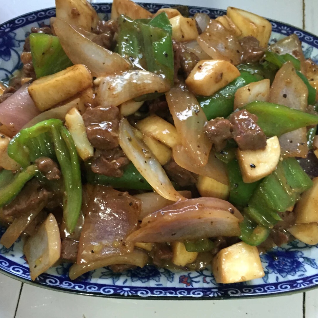 黑椒牛肉粒