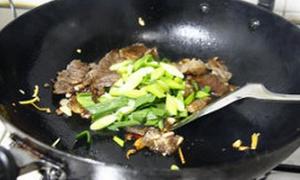 回锅牛腱肉的做法 步骤5