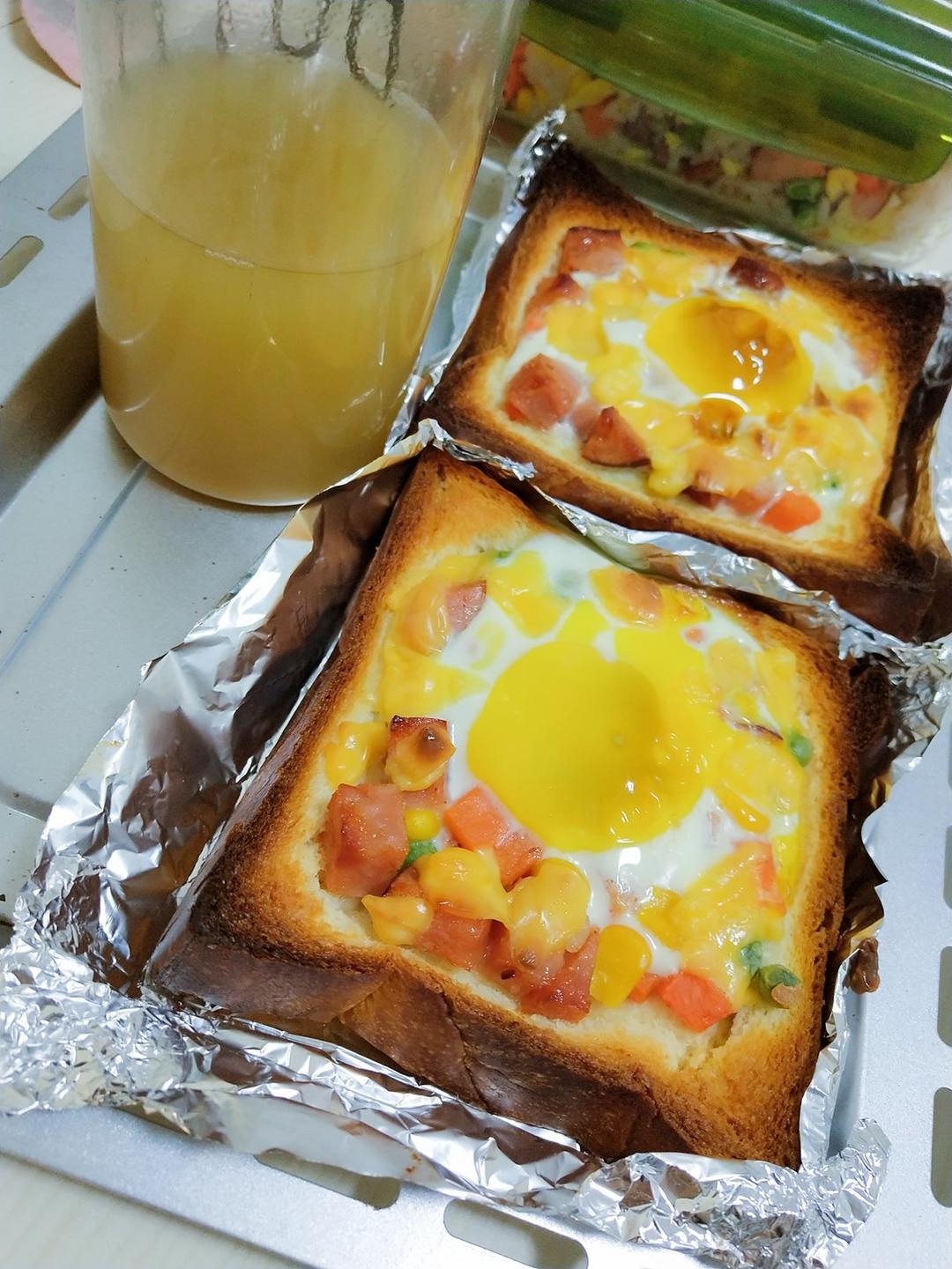 吐司太阳蛋披萨