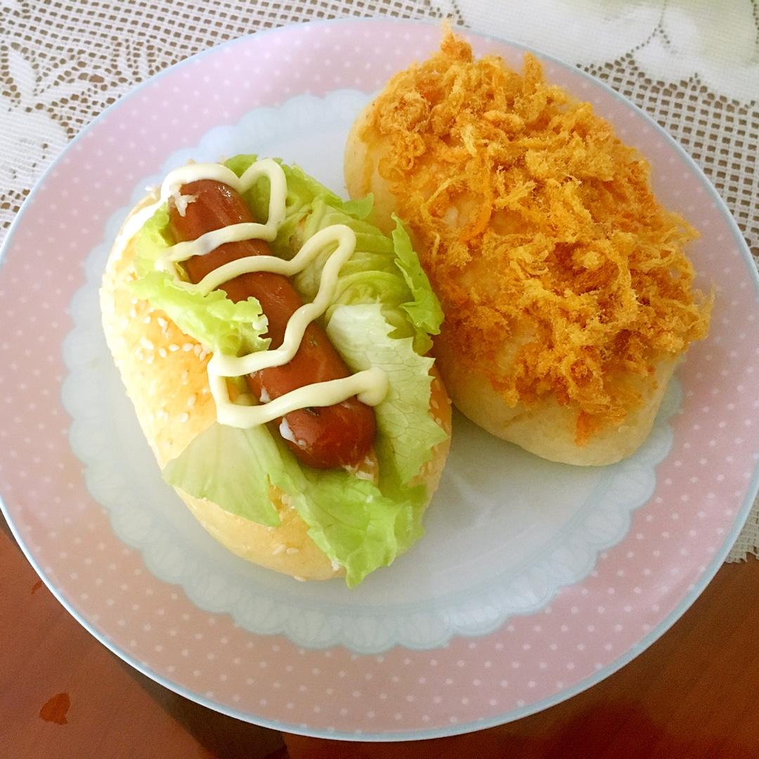 里松外松肉松面包