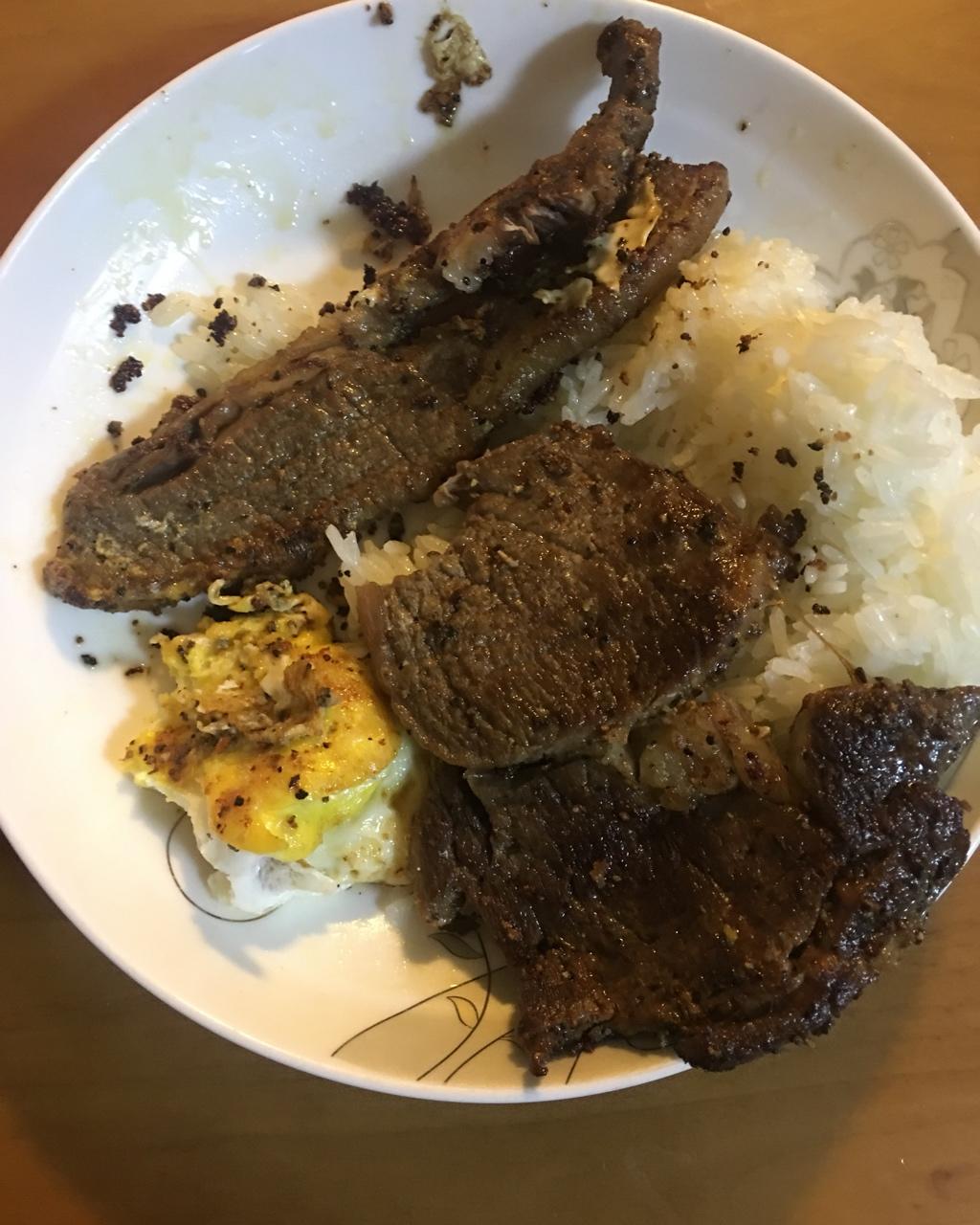 黑胡椒牛排（菲力牛排）—附黑胡椒汁的做法