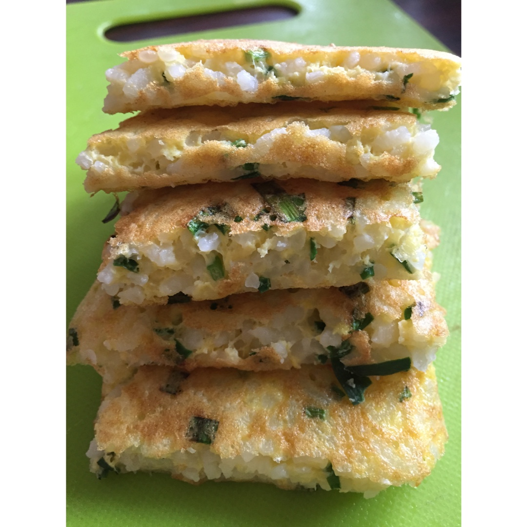 鸡蛋米饭饼——上班族快手早餐