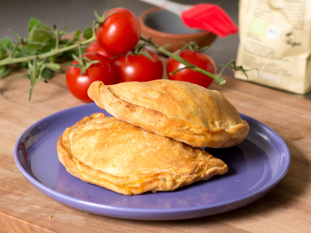 空气炸锅迷你火腿披萨饺的做法