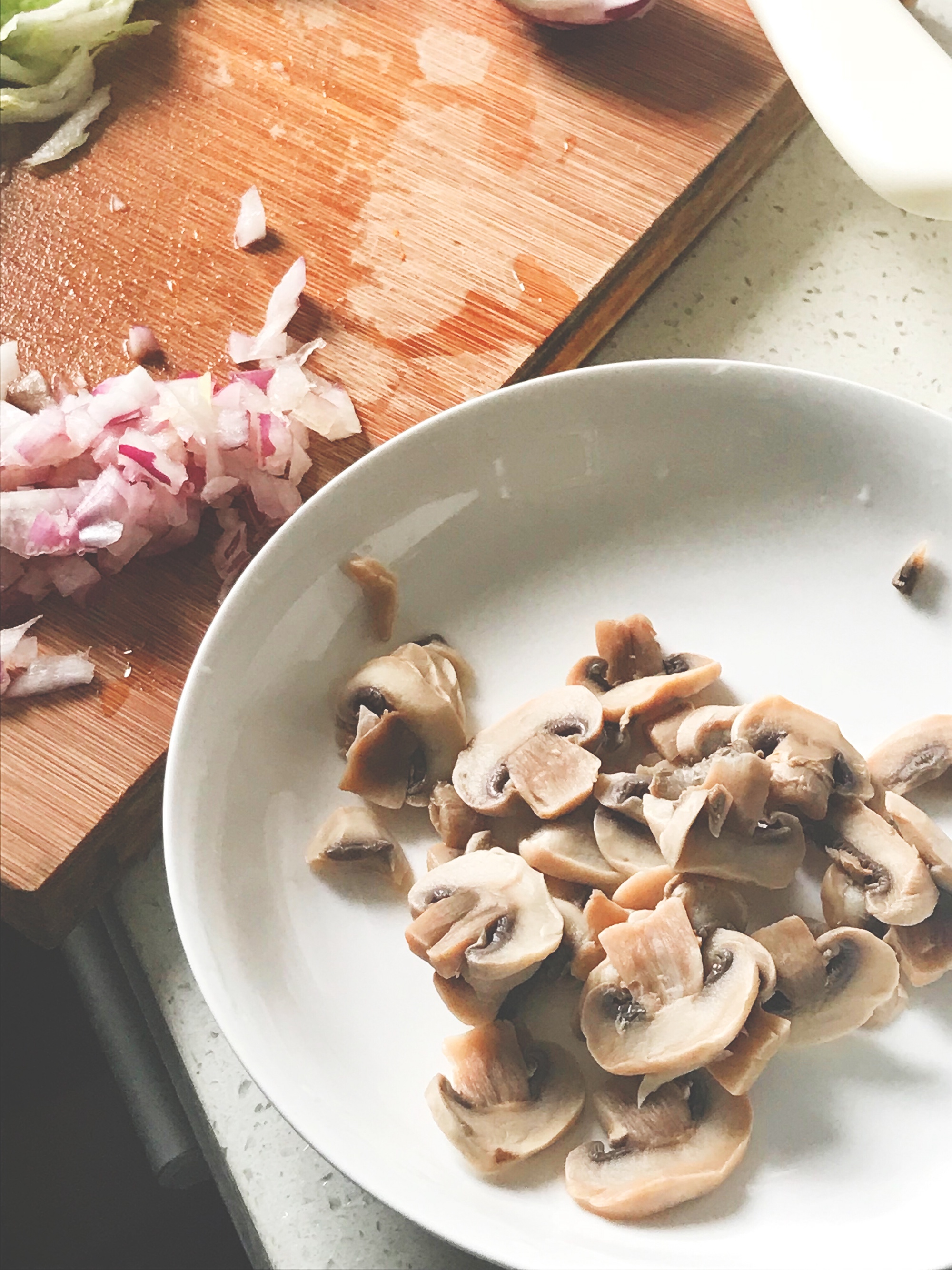 低脂伪奶油蘑菇虾仁白酱意面 超简易的做法 步骤2