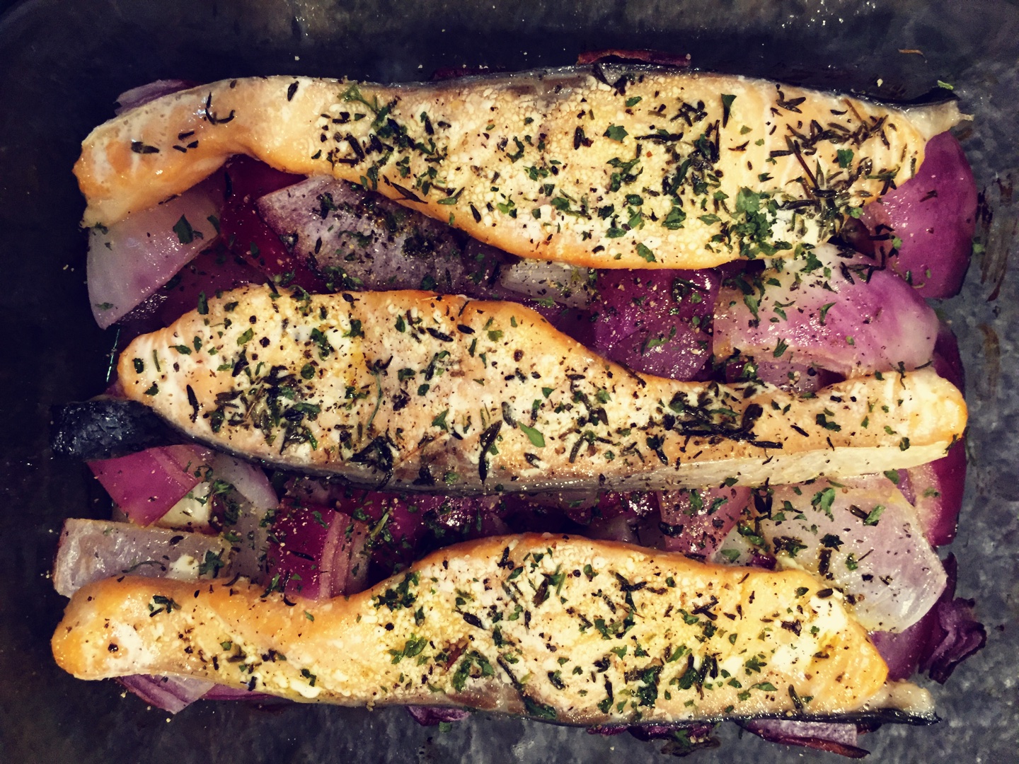 杂蔬烤三文鱼的做法