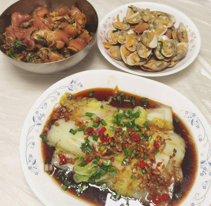 老公说这是他吃过最好吃的白菜~~蒜蓉白菜