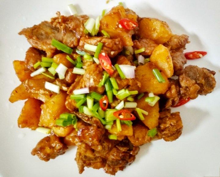 排骨炖土豆