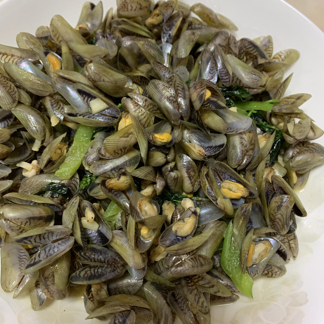 九层塔炒薄壳