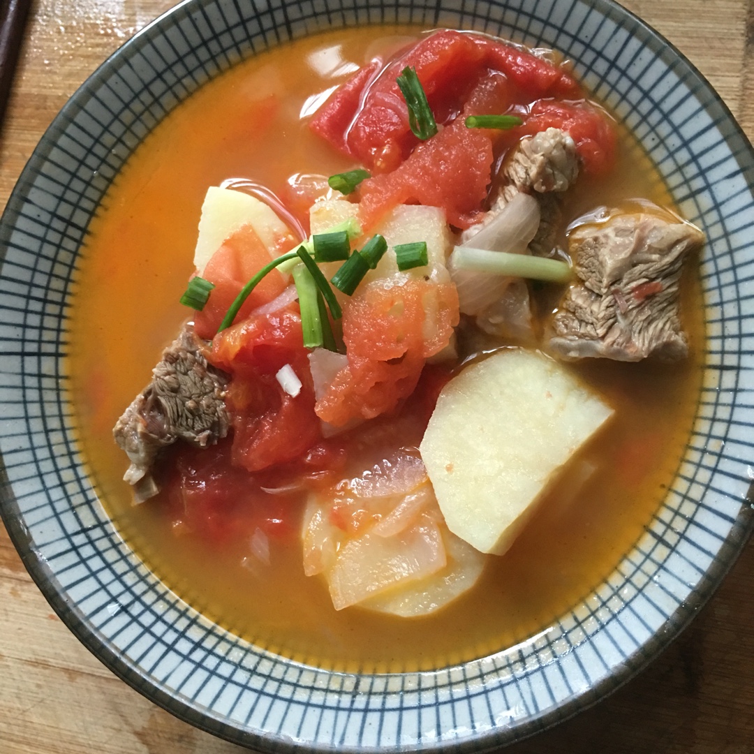 番茄牛腩(这样做牛肉不会老哦）