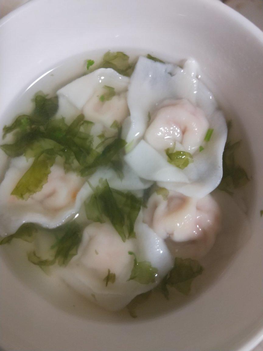 迷你鲜虾馄炖 宝宝辅食