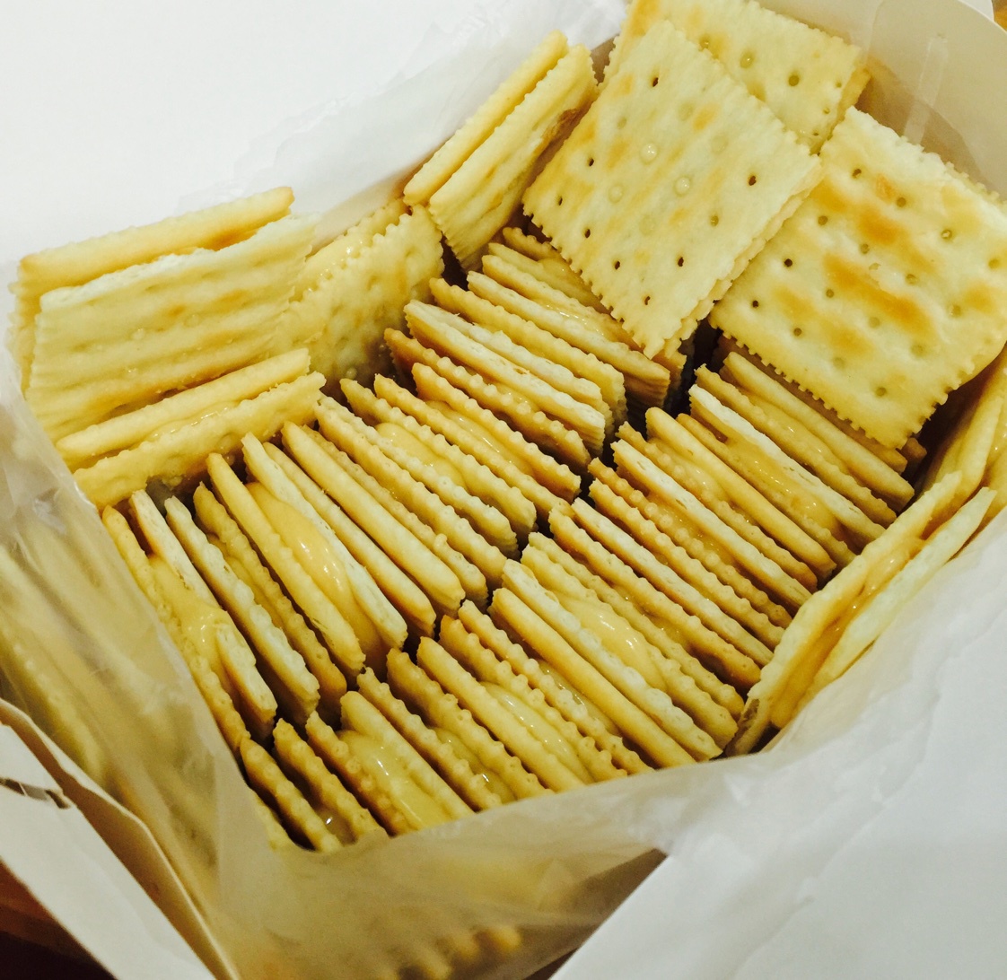 牛轧糖夹心苏打饼干