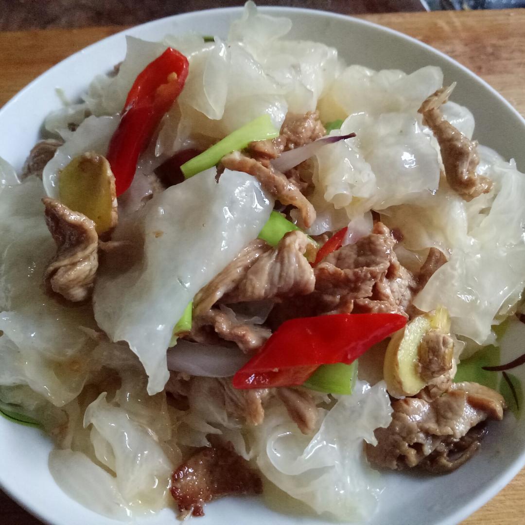 泡椒银耳肉片
