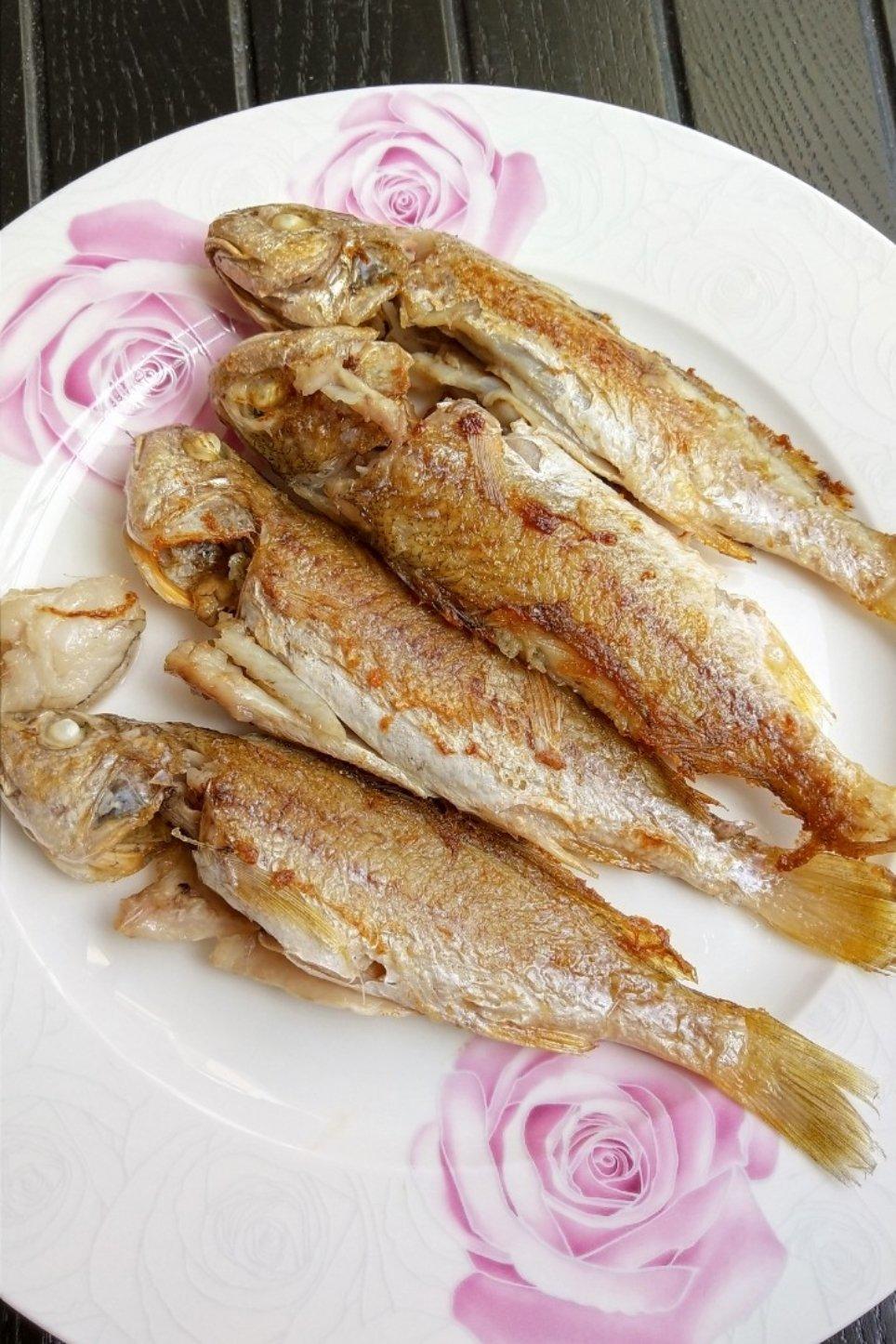 干煎小鱼