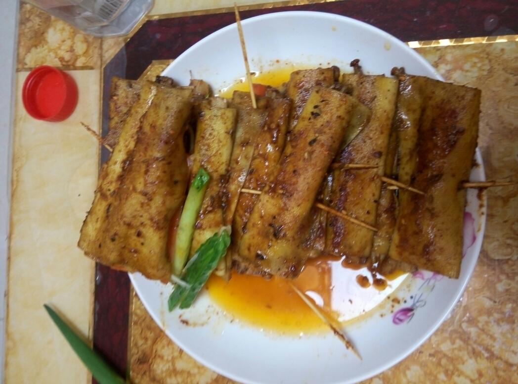 炸干豆腐卷素菜