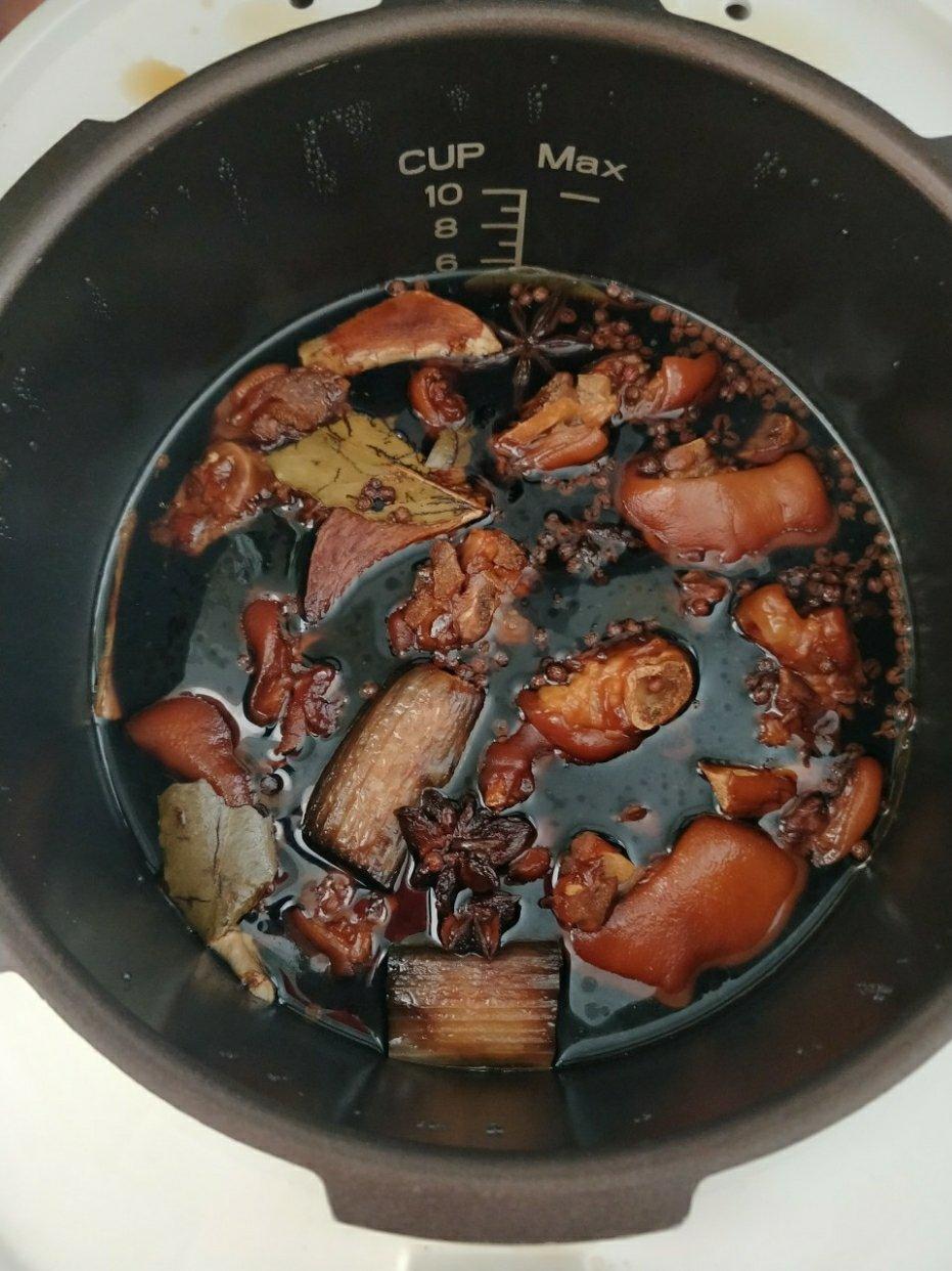 卤香高压锅猪手