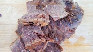祖传下饭菜——小炒熟牛肉的做法 步骤1