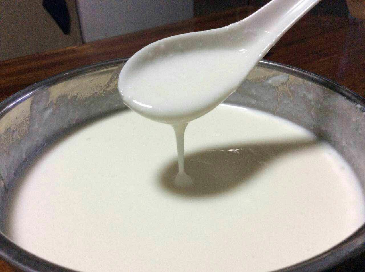 不用买菌粉也能做出酸奶的做法