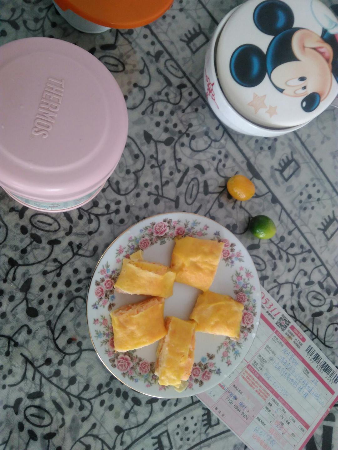 给宝宝做的事鸡蛋卷的做法