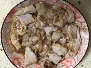 快手菜—土豆咖喱鸡的做法 步骤2