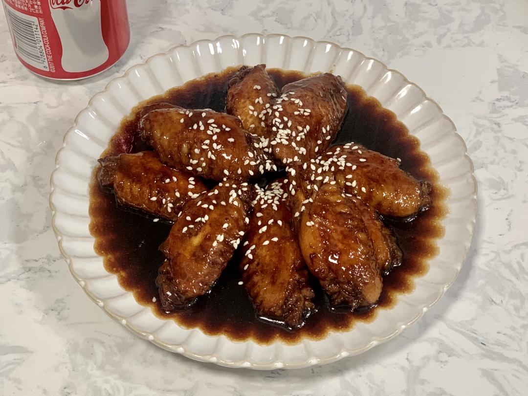 厨师长教你：“可乐鸡翅”的家常做法，味道鲜嫩可口，先收藏起来