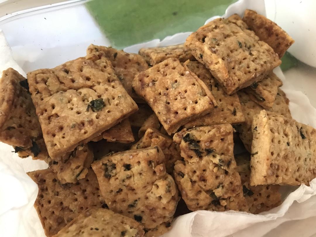 芝麻海苔苏打饼干