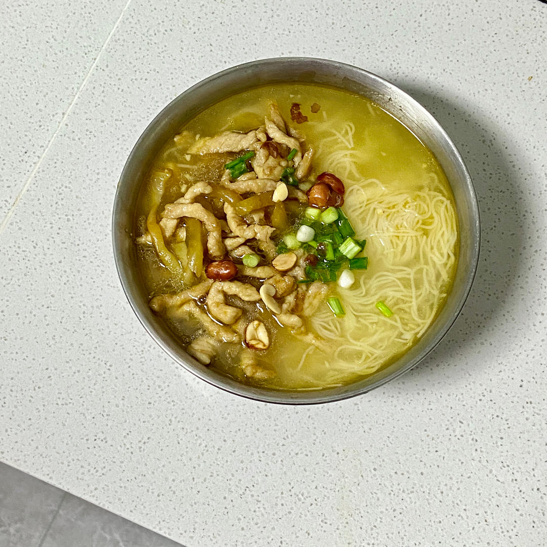 榨菜肉丝面