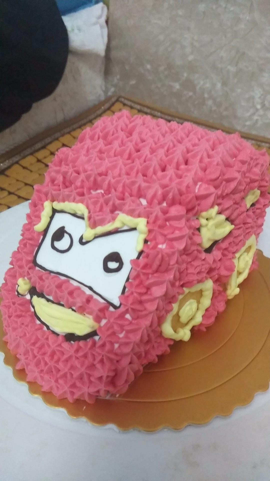 汽车生日蛋糕
