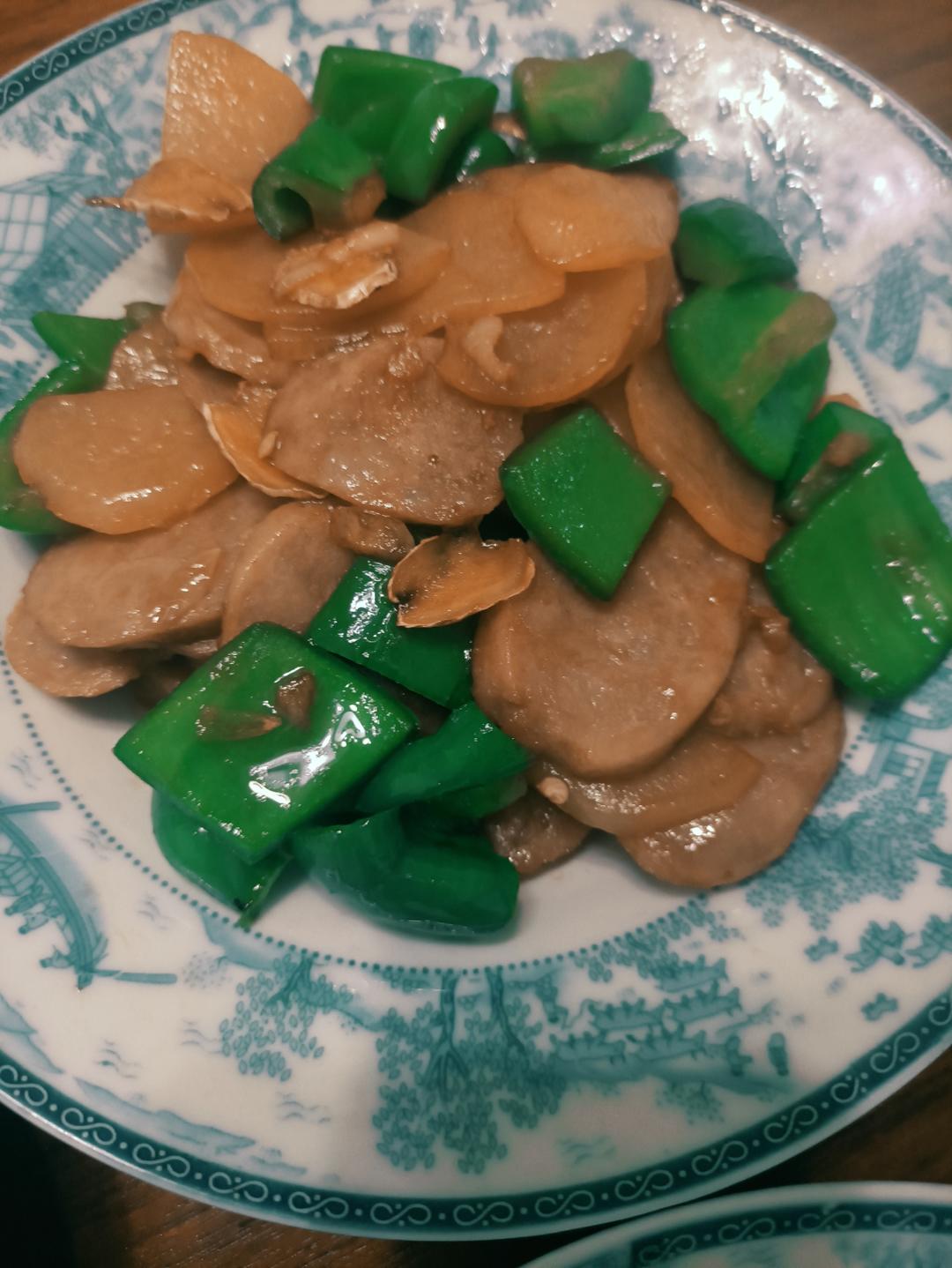 土豆片炒火腿肠